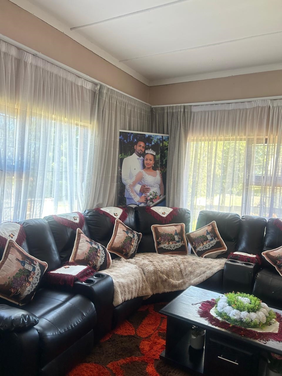 4 Bedroom Property for Sale in King Williams Town Central Eastern Cape